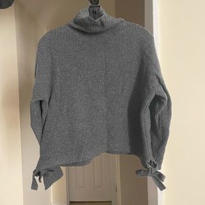 Bcbgmaxazaria gray turtle neck sweater
